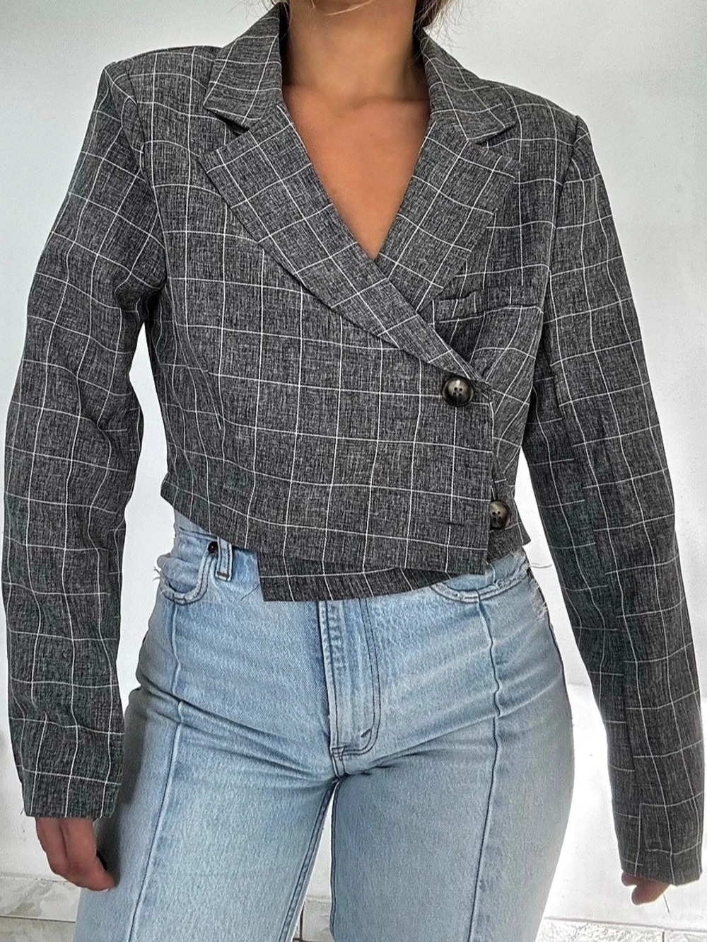Women's Checkered Cropped Blazer in Gray